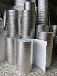 Self-Adhesive Thickened Insulation Film for Fruit and Seafood Express Packaging Aluminum Film Roll Insulation Bag Material Heat Insulation and Anti-Freeze Film