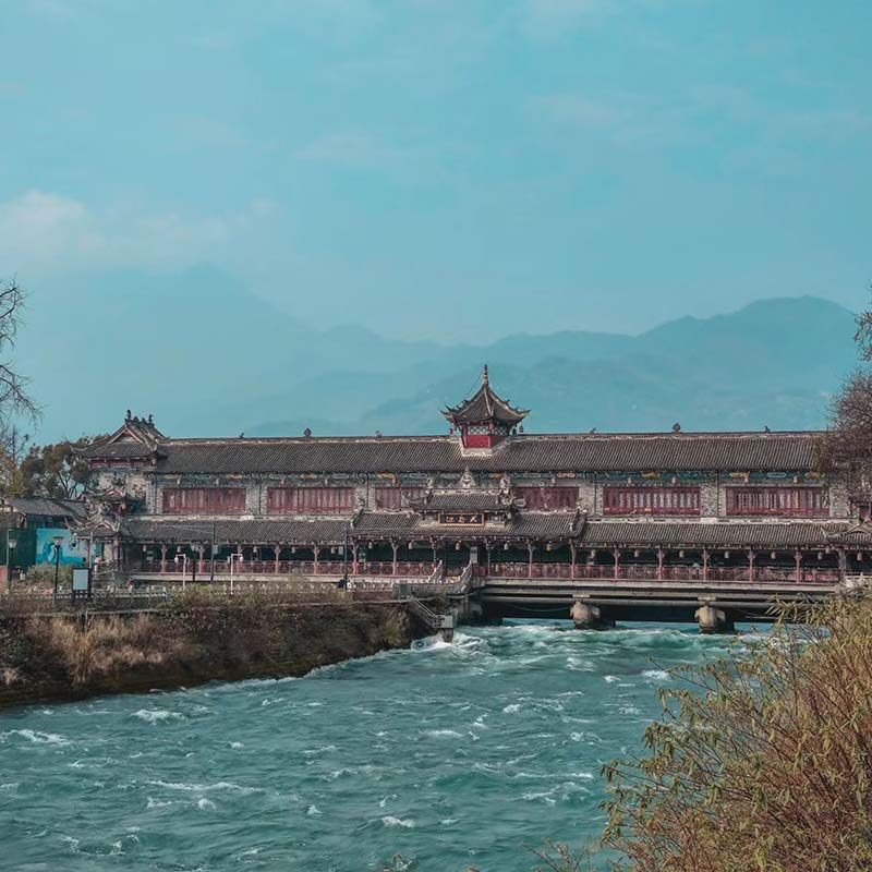 成都都江堰水利工程仰天窝+三星堆博物馆1日游可选导游套餐