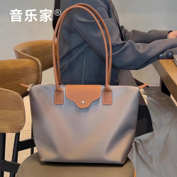 Musician's Daily Shoulder Computer Bag, Lightweight Work and Commuting Bag, Large-Capacity Tote Bag, Women's Textured Nylon Bag