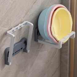 Foldable washbasin storage shelf without punching holes