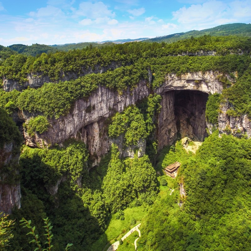 武隆仙女山+芙蓉洞+天生三桥地缝乌江画廊经典路线纯玩二日跟团游