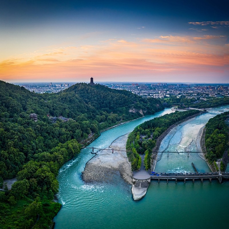 四川成都大熊猫基地都江堰一日游0购物纯玩8人团大团拍照打卡熊猫