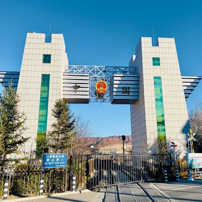 哈尔滨延吉长白山5天4晚含高铁天池温泉漂流驯鹿园民俗园中央大街