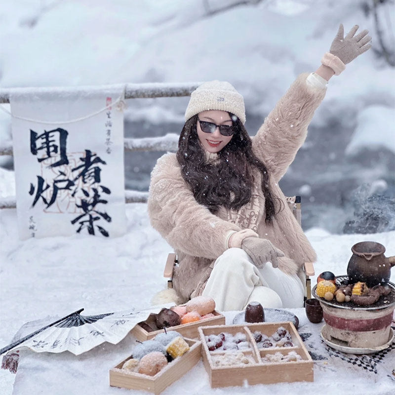 新疆将军山阿勒泰8天6人团住赛里木湖+滑雪4小时/摩托车/禾木旅拍