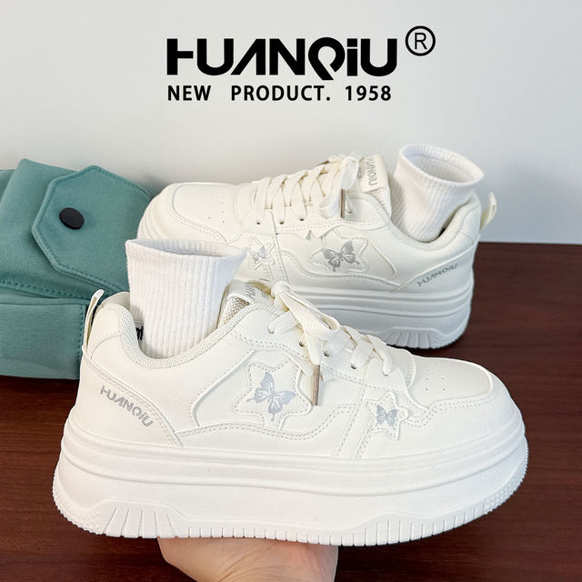 Global design sense star butterfly white shoes for women 2025 autumn new small body breathable heightened casual shoes