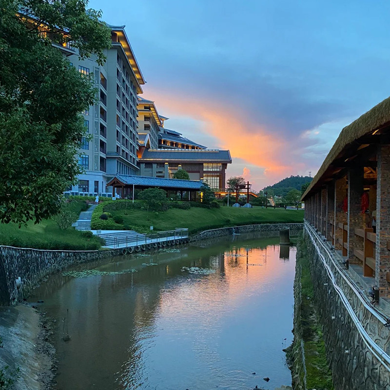 【广州出发】新兴翔顺金水台温泉小镇直通车半自由行纯玩2日游