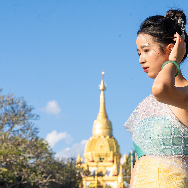 芒市不忙|芒市勐焕大金塔 勐焕银塔 珍奇园 树包塔傣族古镇一日游