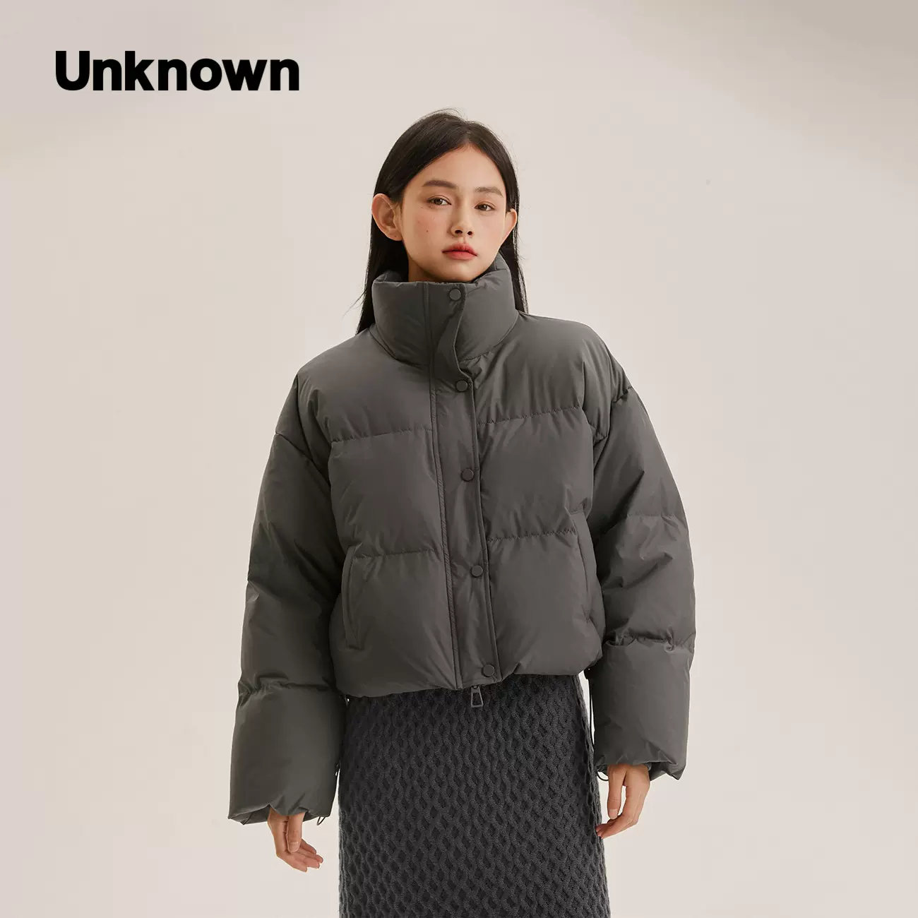 UNKNOWN纯色长袖羽绒服女士2023年冬季新品85%鸭绒厚款宽松短外套