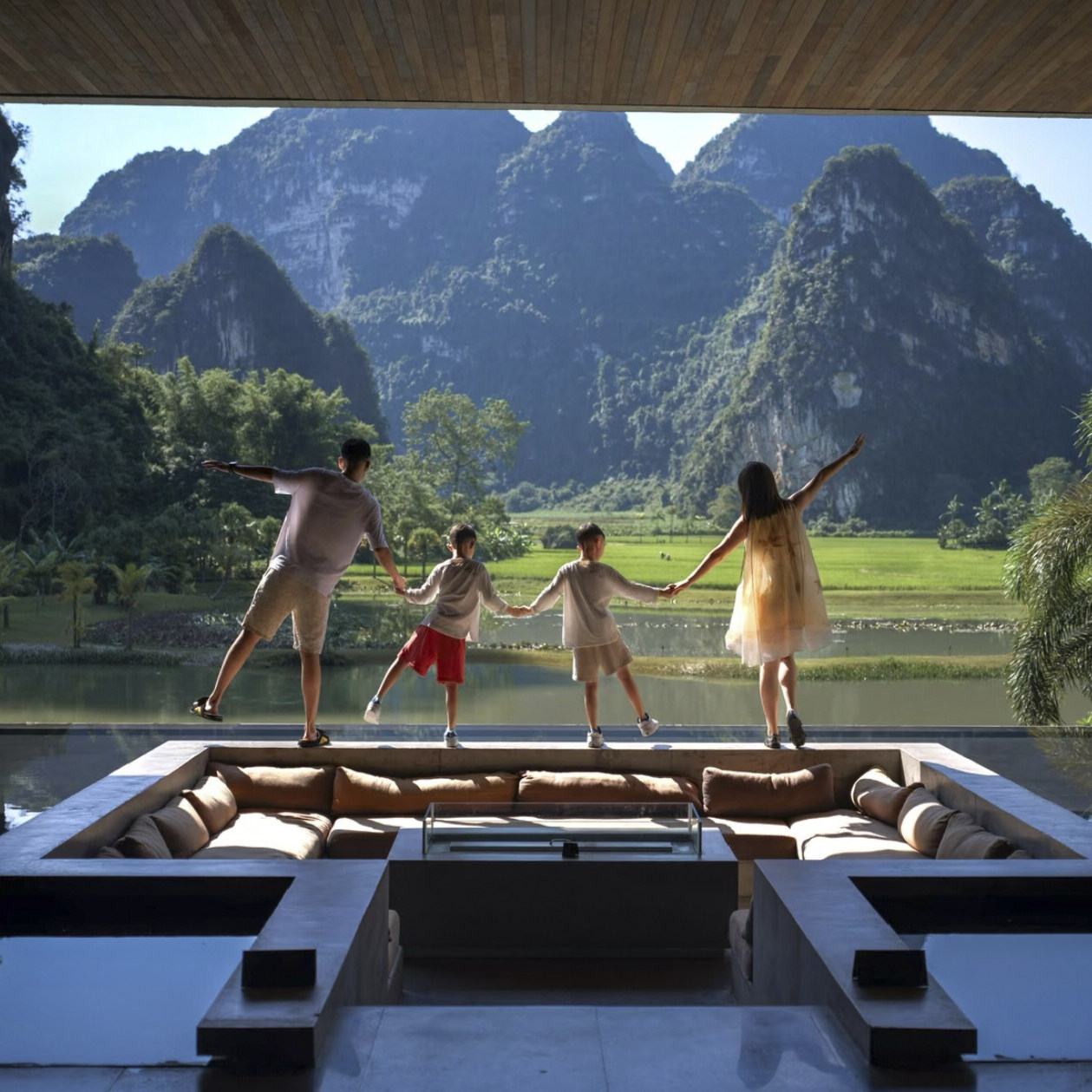 广西崇左旅游4天3晚私家团德天瀑布明仕伏那白头叶猴3晚秘境丽世