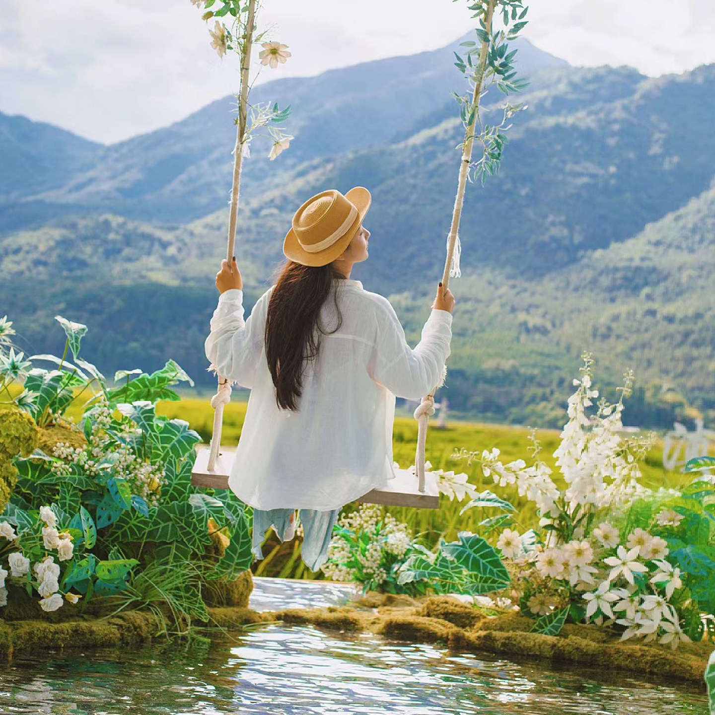 云南芒市瑞丽腾冲6天5晚跟团游勐巴娜西珍奇园大金塔银杏村旅游