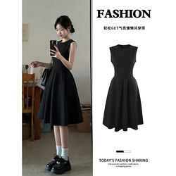 Black Sleeveless Dress for Women in Early Summer, Unique and Beautiful, Perfect for Early Spring Wear, Hepburn-Style Cinched Waist Little Black Dress