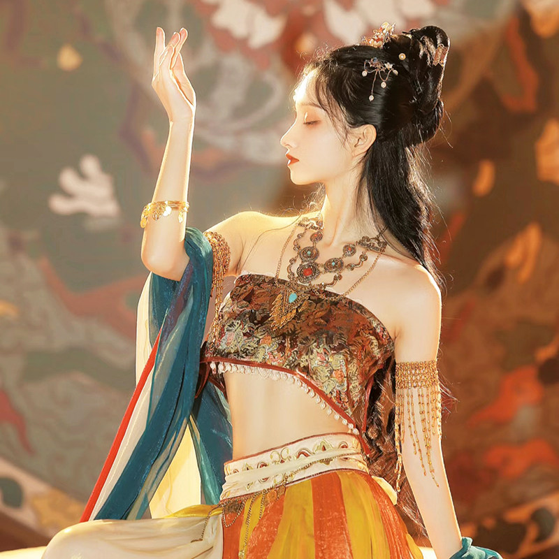 纯玩含机票 甘肃旅游敦煌莫高窟嘉峪关鸣沙山月牙泉6天5晚跟团游