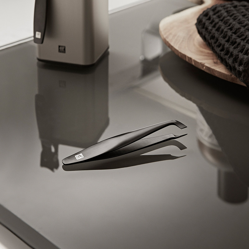 독일 ZWILLING 죽은 피부 핀셋은 죽은 피부 가시 펜치 매니큐어 및 매니큐어 도구를 제거하기 위해 스테인레스 스틸 손톱깎이를 수입했습니다.