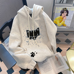 Japanese-Style Age-Reducing Cartoon Cat Hooded Sweatshirt for Female Junior High School Students, Autumn Trendy, Slimming, Versatile, and Very Attractive Top
