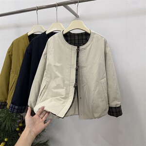 Short lightweight cotton-padded jacket for women 2026 new autumn style fake two-piece spliced ​​disc button roll-sleeve cotton jacket quilted jacket