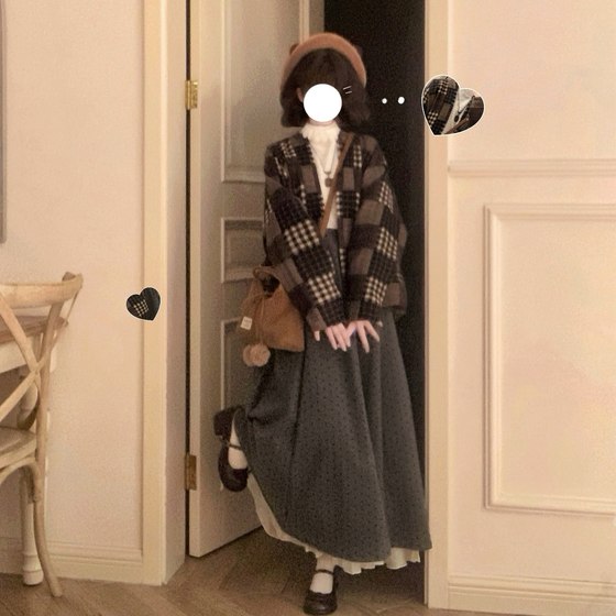 
Double Moon Hanfu Women's Caramel Walnut Song Dynasty Women's Airplane Sleeves Plus Velvet Pockets Elastic Waist Eight-break Skirt Daily Style