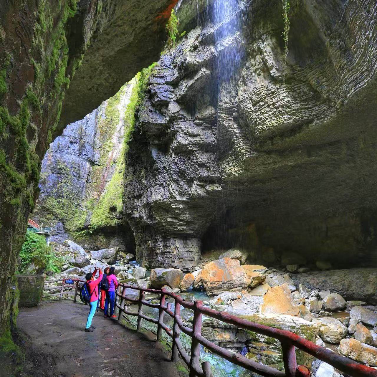 恩施鹿院坪一日游2至8人独立私家团/含门票/包车专车不拼团