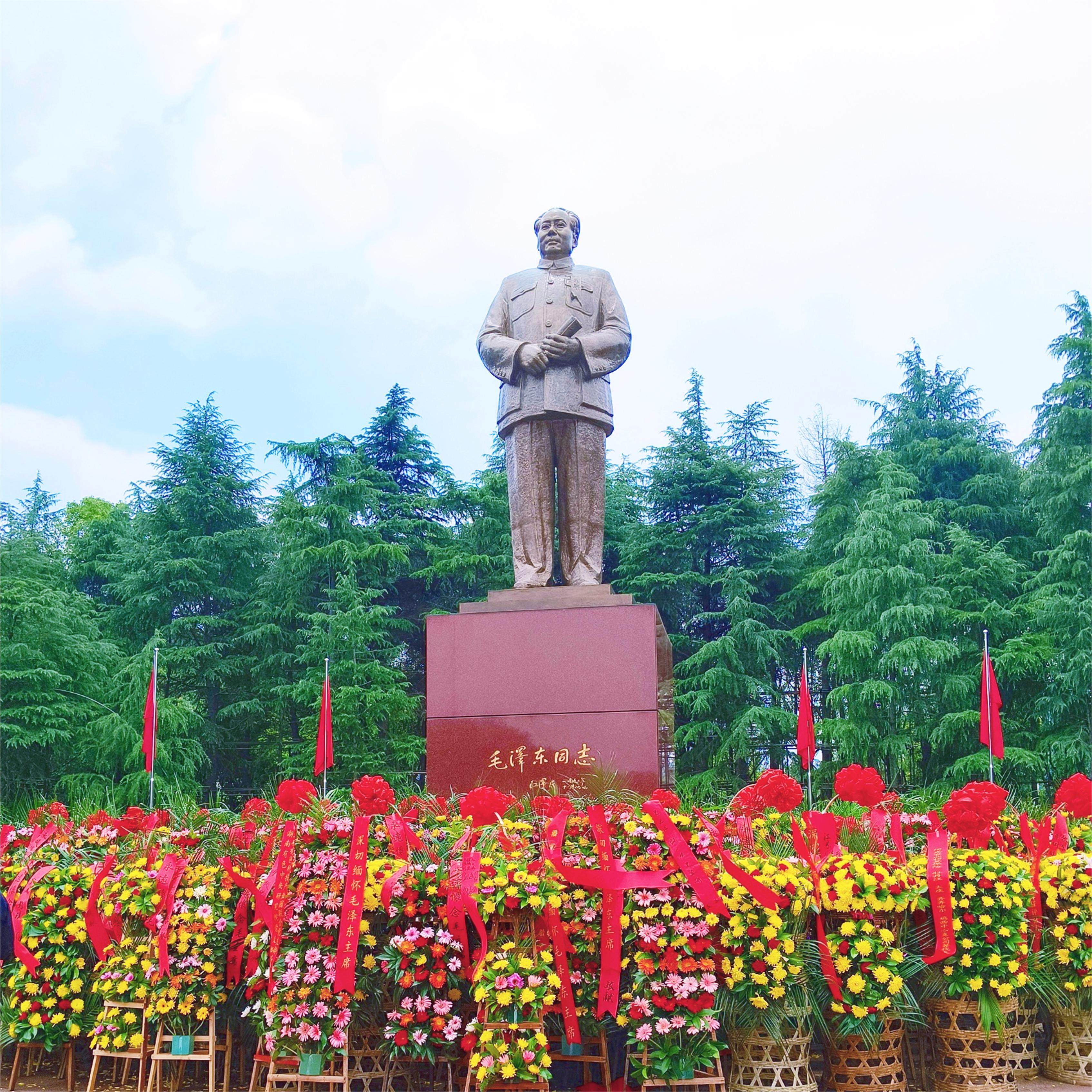 湖南韶山一日游私家团/湖南毛泽东同志故居/滴水洞/刘少奇故居