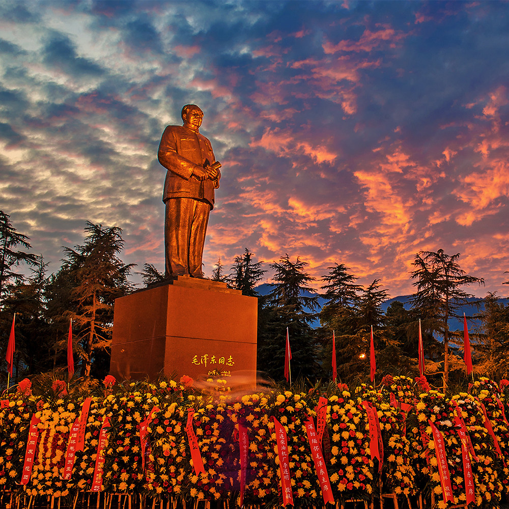 2-16人团韶山一日游小团 毛主席故居花明楼刘少奇故居 二环上门接