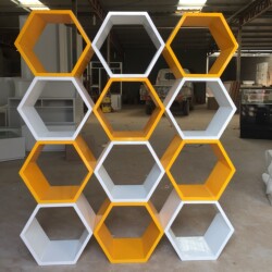 Creative Grid Storage Rack Hexagonal Honeycomb Hollow Wall Storage Bookshelf for Living Room and Bedroom Wall-Mounted Simple Partition Shelf