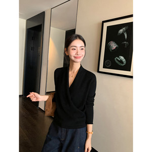 Maven Lin design cross V-neck cashmere sweater for women in autumn and winter temperament pullover sweater underwear wool top