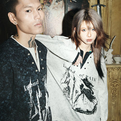 Paiki'Cyrus Empire' Knight's Castle Henry Collar Pearl Button Fake Two-Piece V-Neck Long Sleeve T-Shirt for Men