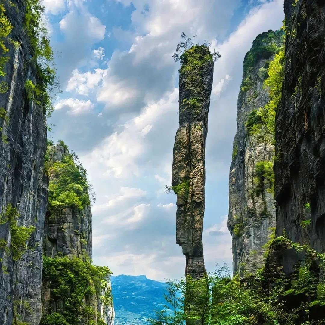 【私家团】恩施旅游大峡谷+屏山+宣恩夜景+梭布垭石林+土司城纯玩