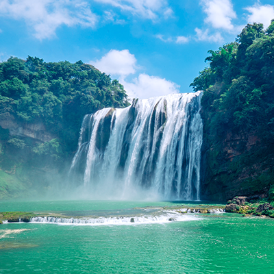 私家团贵州旅游纯玩半自由行4天3晚黄果树西江千户苗寨小七孔镇远