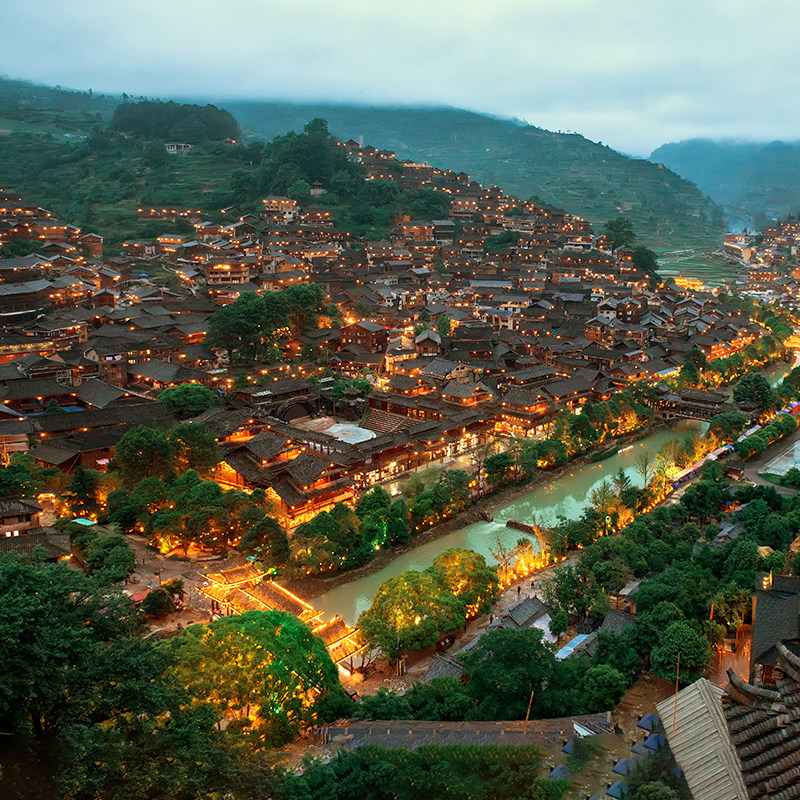 私家团贵州旅游纯玩半自由行4天3晚度假黄果树西江千户苗寨小七孔