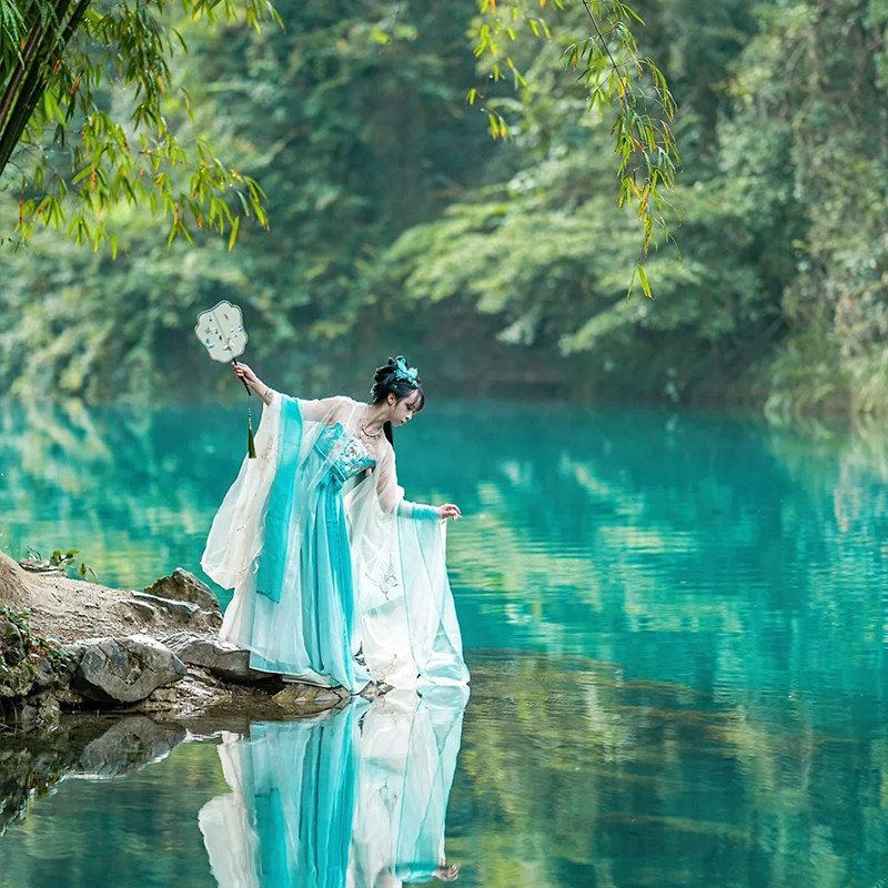 私家团贵州旅游纯玩7天6晚黄果树天眼梵净山暑期亲子游非遗体验