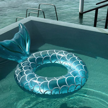 
This mermaid swimming ring is really awesome