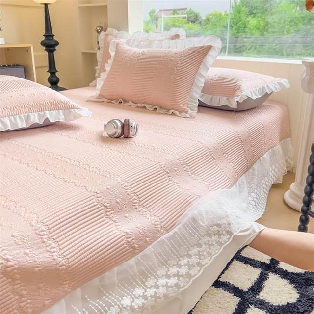 
Category A maternal and infant grade ice silk ice bean mat three-piece set bed cover bed skirt summer soft mat summer bed sheet pink