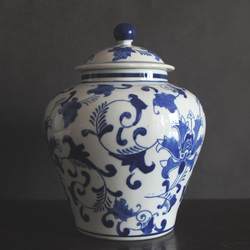 New Chinese style blue and white porcelain entrance ornaments living room ceramic flower arrangement vase storage jar