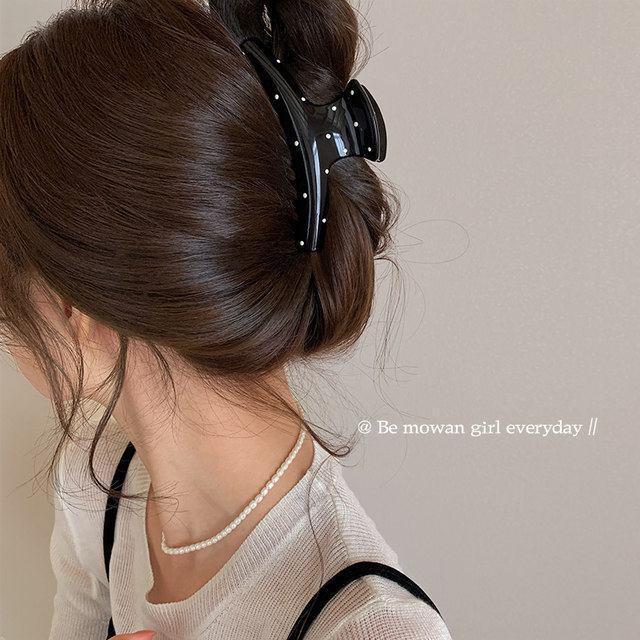 Korean black and white polka dot clip Dongdaemun autumn and winter new high-end temperament versatile shark clip on the back of the head