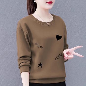 
Large size fashionable middle-aged mother dressed in base shirt for women