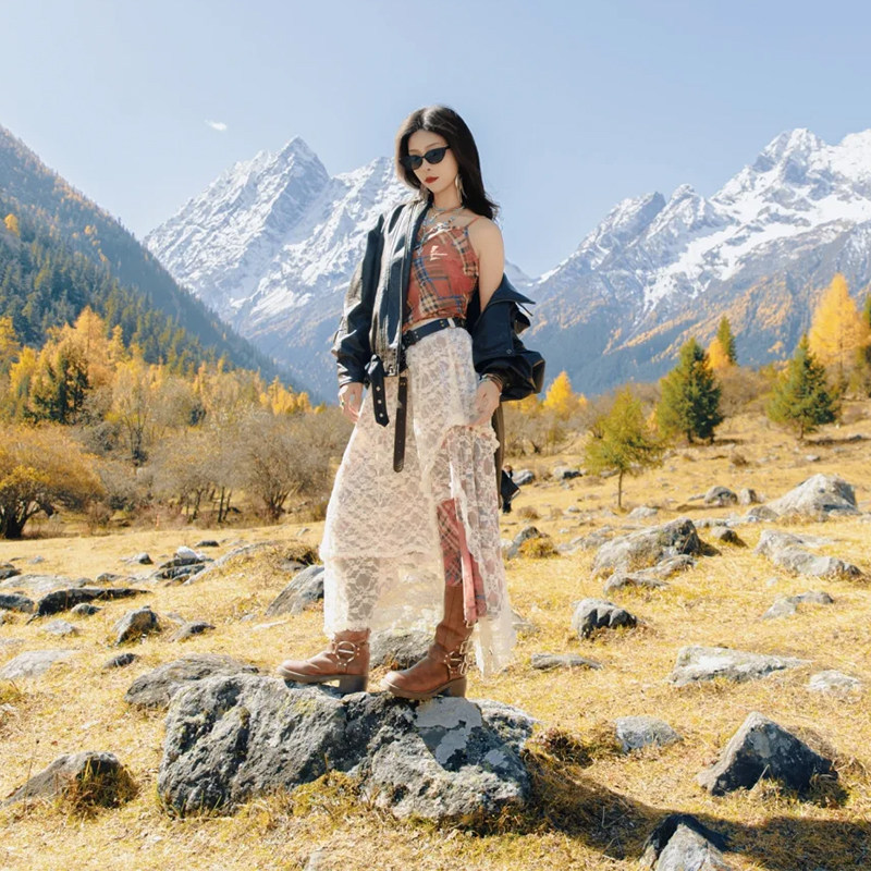 慢游川西越野车6天稻城四姑娘山姑弄村塔公墨石公园4人团跟团游