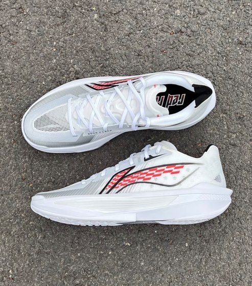 
Li Ning Super Light 2025 Basketball Shoes