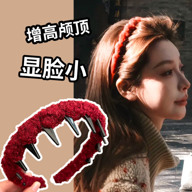 Red plush wavy hairband for women 2025 new daily external wear hairpin high cranial head jewelry anti-slip red headband
