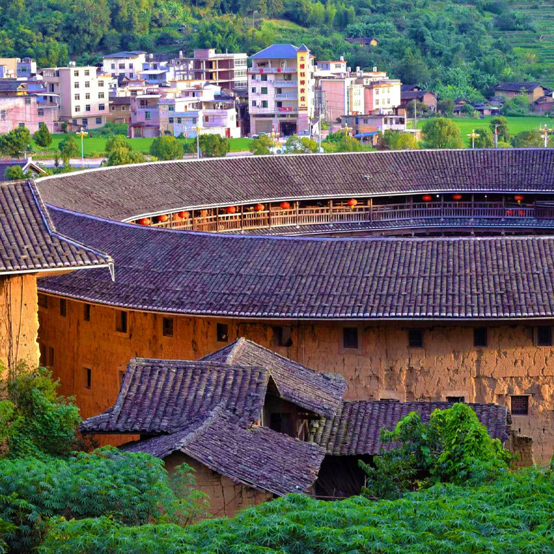 福建土楼田螺坑土楼+云水谣+永定土楼【夜宿云水谣】纯玩2日游