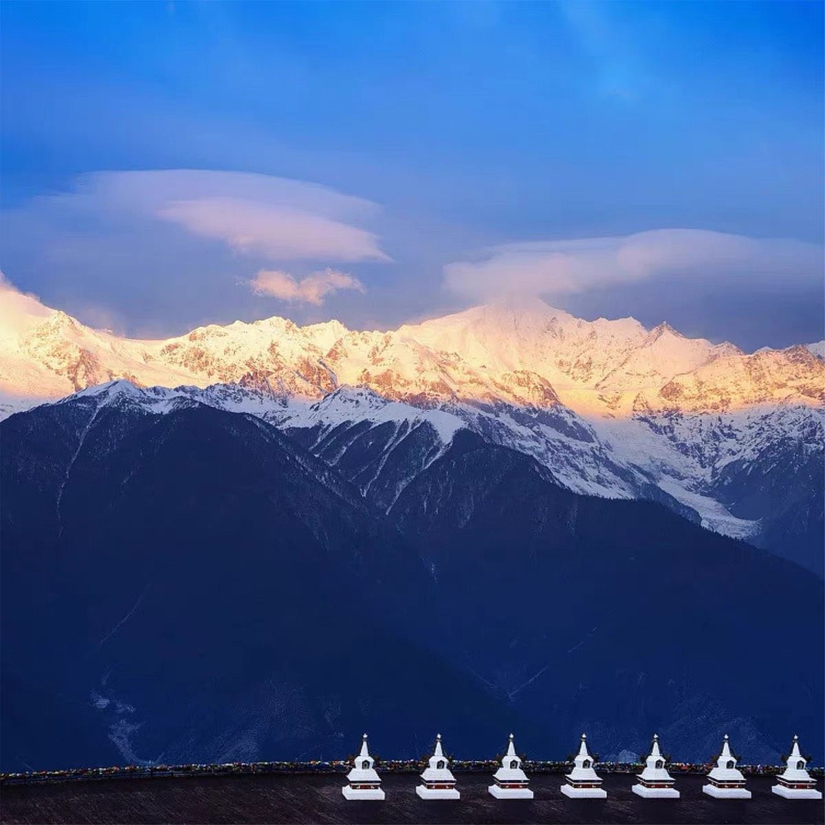 【丽江出发私家团】梅里雪山日照金山 香格里拉德钦飞来寺纯玩6日