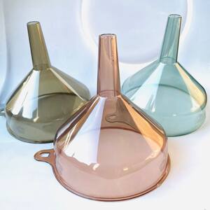 
Large wide-mouth plastic funnel tool kitchen large diameter transparent thickened packaged wine leakage liquid conical bucket
