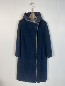
The same straight-body long coat in the winter counter of Koroba FY1168 8900