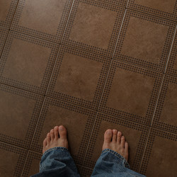 Medieval-Style Brown Tiles for Entrance, Balcony, Kitchen, Clothing Store, Cafe, Restaurant, Guesthouse, Commercial Non-Slip Floor Tiles