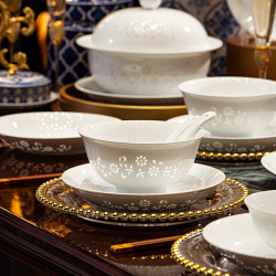 Ceramic Tableware Jingdezhen High-White Porcelain Underglaze Color Bowl and Plate Set Household Rice Bowl 2026 New Model Housewarming Gift