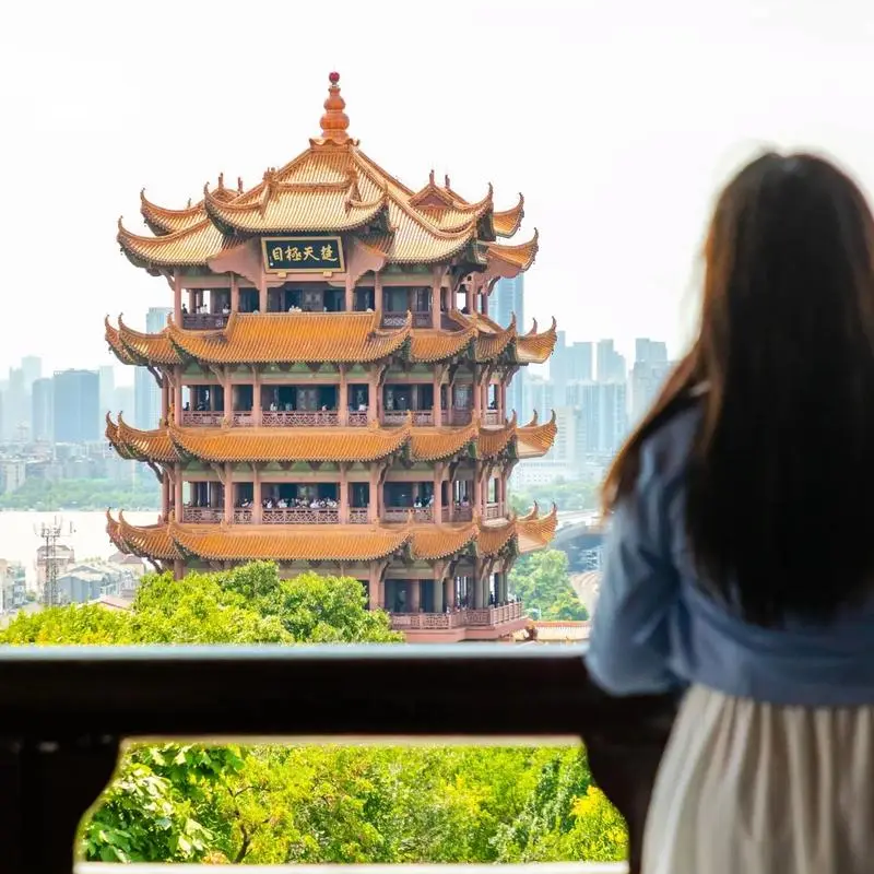 武汉一日游 黄鹤楼+长江大桥+户部巷+湖北省博物馆+武大牌坊+东湖