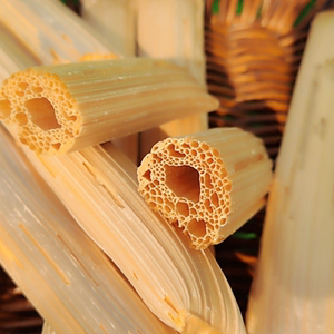 
Crispy tube candy stick Guandong sugar sacrifice kitchen sugar old-fashioned handmade malt halva old brand lollipop melon stick old-fashioned nostalgia