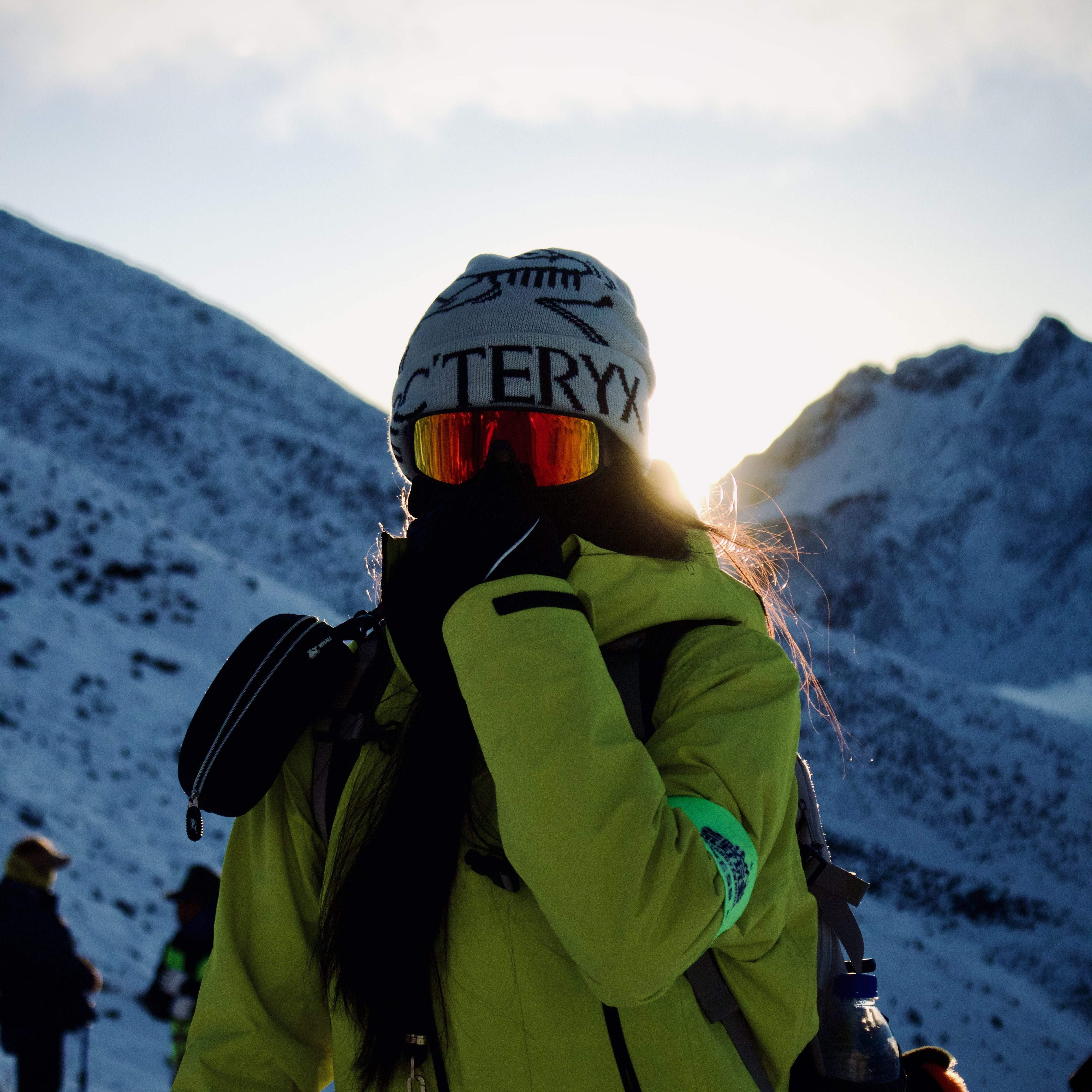成都周边奥太娜初级雪山户外徒步攀登2日|镇上标间提供装备