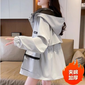 
Windbreaker jacket for women autumn and winter 2025 new Korean version loose large size waist slimming jacket outdoor mountaineering clothing trendy