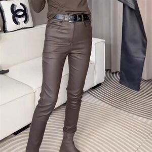 
High-end temperament coated pencil pants for women winter new u brushed leather small-leg pants fashion versatile straight pants protein leather