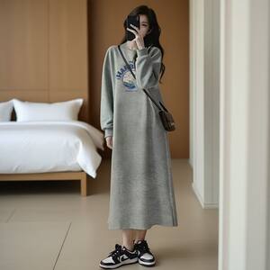 
Maternity wear 2025 new t-shirt dress autumn pure cotton long-sleeved loose large size fashionable long skirt